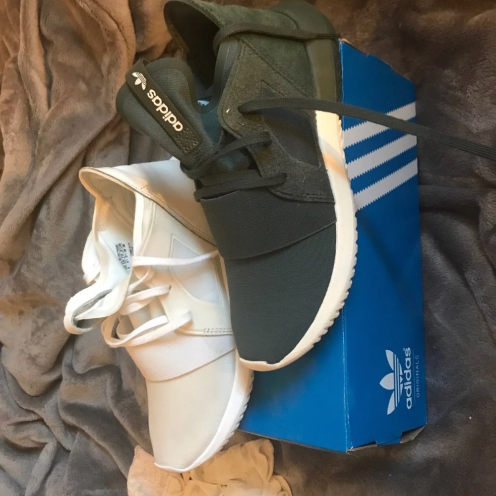*Awesome Bundle!!* Adidas tubular